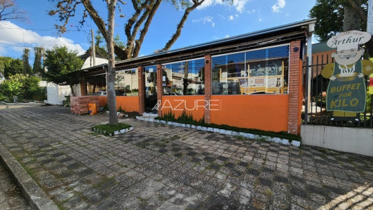 Casa com ponto comercial no Alto da Rua XV