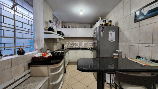 Casa com ponto comercial no Alto da Rua XV