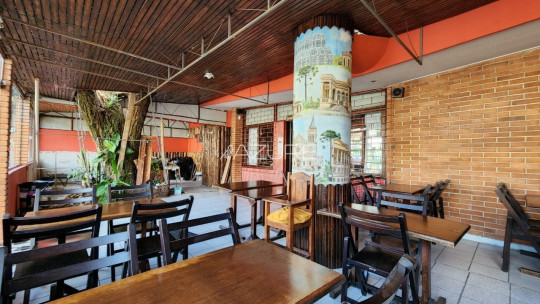 Casa com ponto comercial no Alto da Rua XV