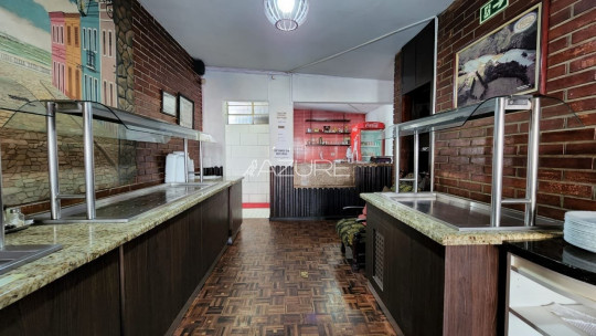 Casa com ponto comercial no Alto da Rua XV