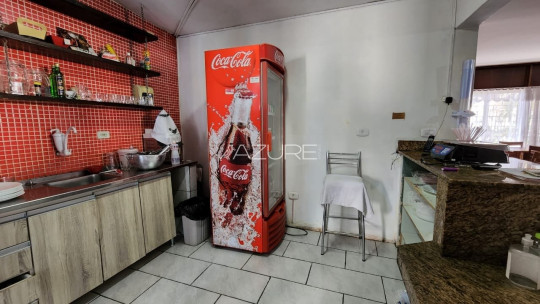Casa com ponto comercial no Alto da Rua XV