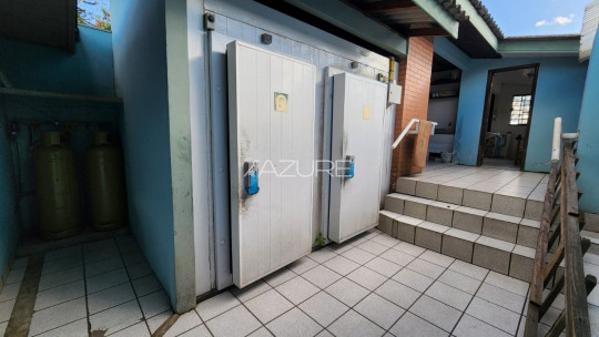 Casa com ponto comercial no Alto da Rua XV