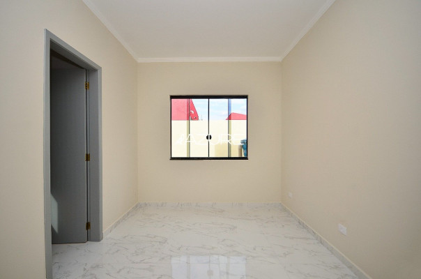 Casa com 3 quartos em São José dos Pinhais.