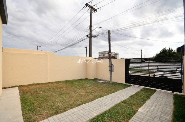 Casa com 3 quartos em São José dos Pinhais.
