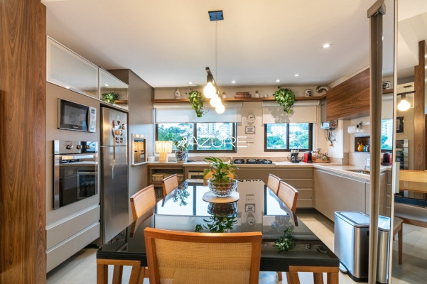 Apartamento semi mobiliado, 2quartos, no Bacacheri