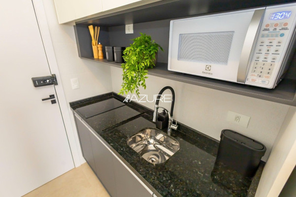 Studio mobiliado no coração do Água Verde