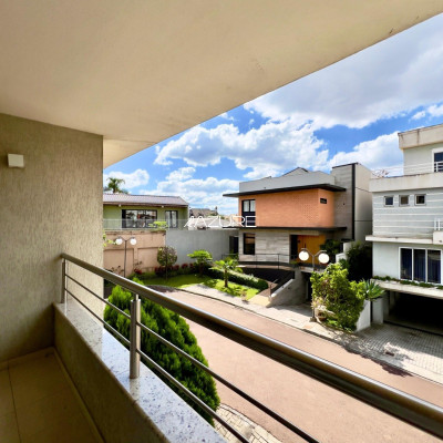 Casa em Condomínio com 4 quartos à venda no Portão