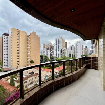 Apartamento 3 quartos no Água Verde