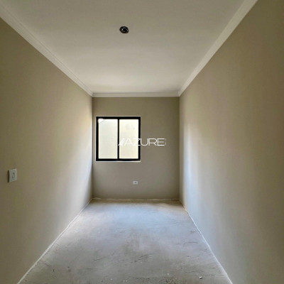 Sobrado novo, 3 quartos, no Uberaba