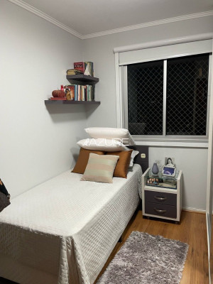 Apartamento 3 quartos - Reformado Bairro Portão