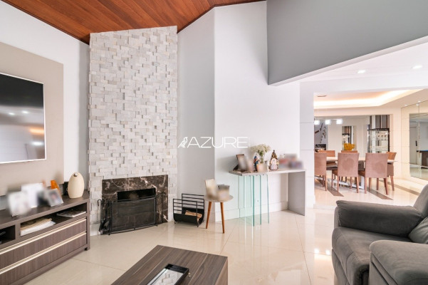 Casa Alto Padrão no Bairro Ahu - Curitiba/PR