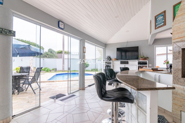 Casa Alto Padrão no Bairro Ahu - Curitiba/PR