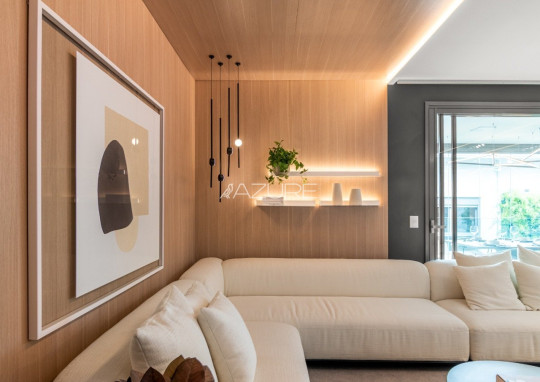 Apartamento com 3 suítes á venda no Água Verde