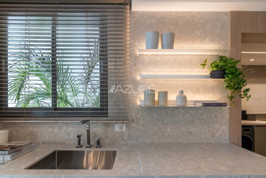 Apartamento com 3 suítes á venda no Água Verde