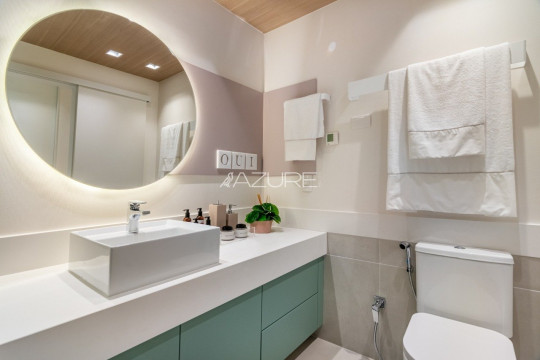 Apartamento com 3 suítes á venda no Água Verde