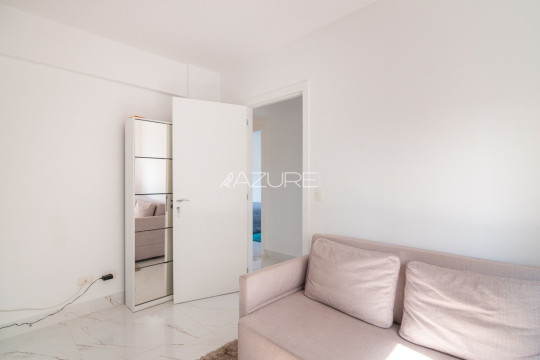 Apartamento Reformado - 3 Quartos no Rebouças.
