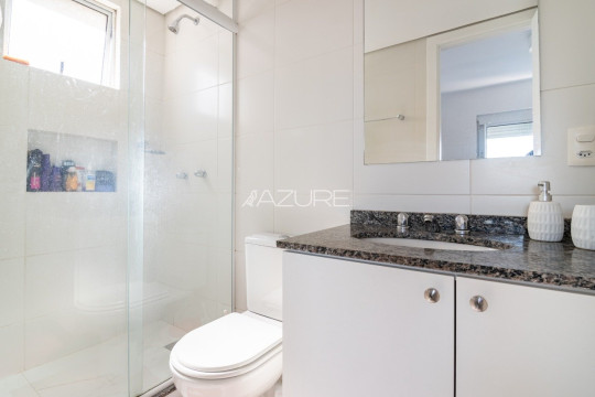Apartamento Reformado - 3 Quartos no Rebouças.