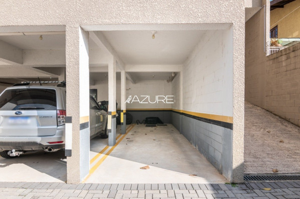 Apartamento semi-mobiliado, 2q, no Bacacheri