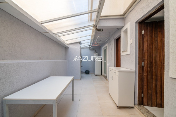 Amplo sobrado em Santa Felicidade