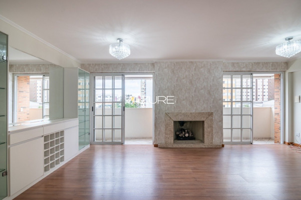 APTO NO KENSINGTON | CENTRO / BATEL | 145m² | 3Q