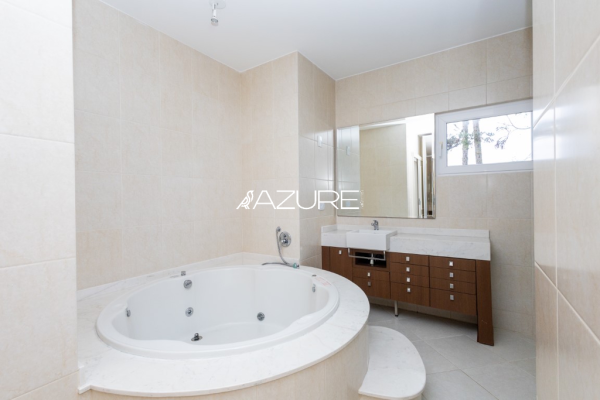 AZE5183